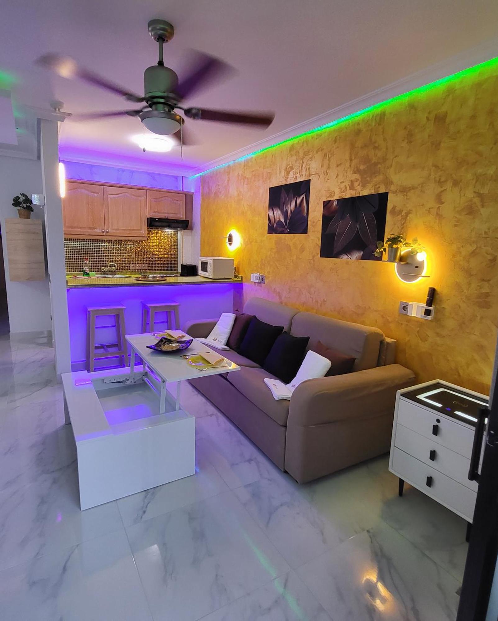 Moderno Y Luminoso Atico Con Vistas Y Piscina Apartman San Miguel de Abona Kültér fotó